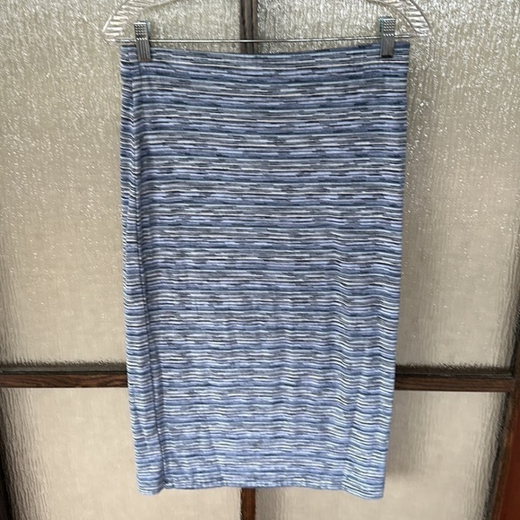 Fifteen Twenty size L blue striped MIDI skirt - Picture 5 of 6
